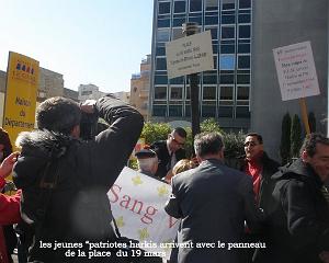 2012 03 10 NIMES MANIF CONTRE COLLOQUE DU FLN (167) PAR GM